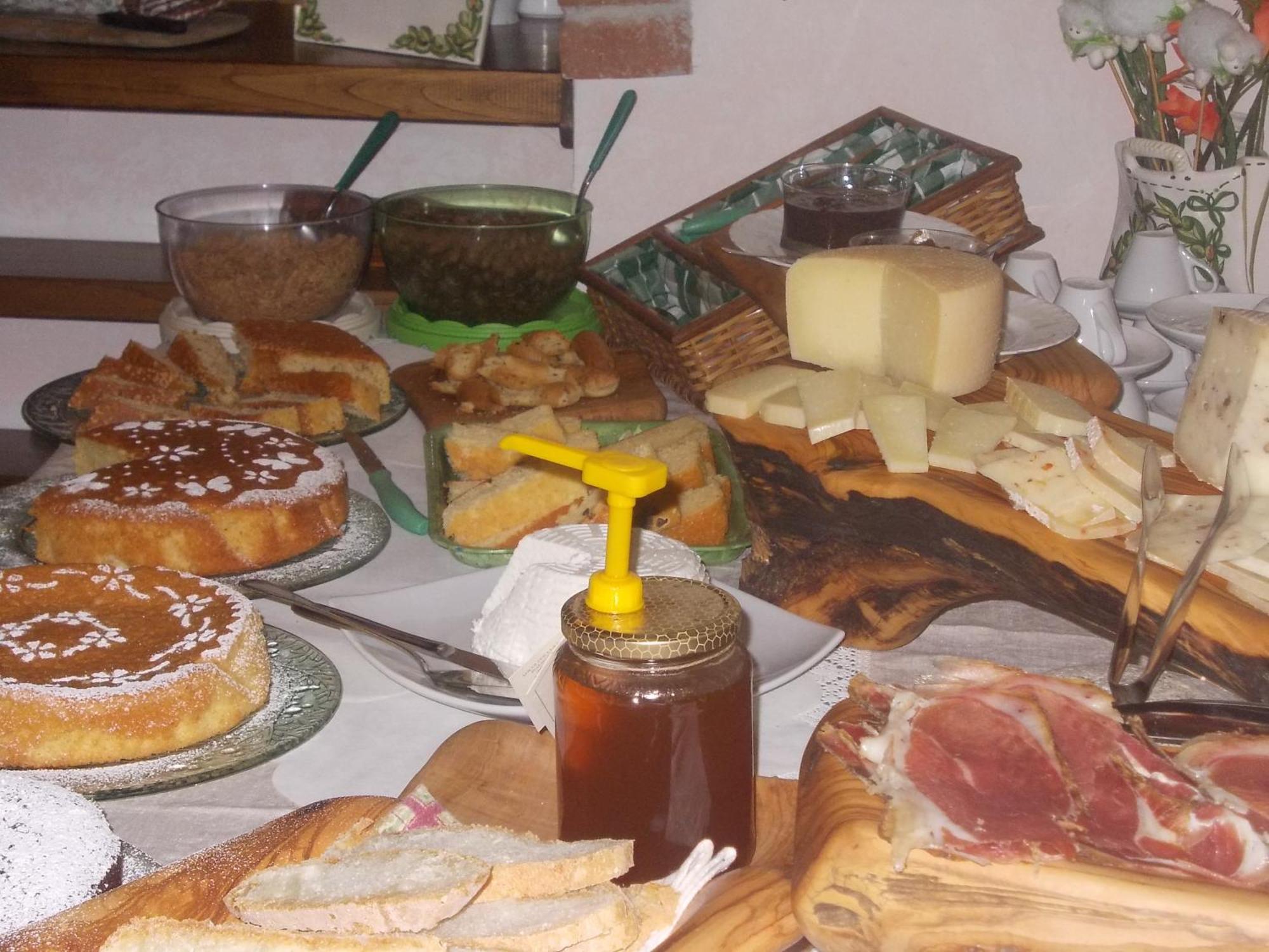 Agriturismo La Valle Degli Ulivi Semproniano Kültér fotó