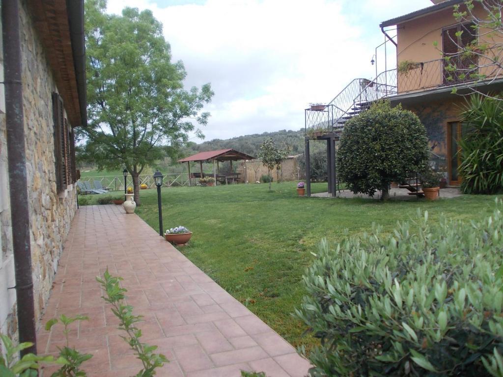 Agriturismo La Valle Degli Ulivi Semproniano Kültér fotó